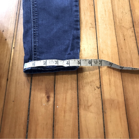 Refuge Factory Distressed Jeans Size 2 - Picture 11 of 11